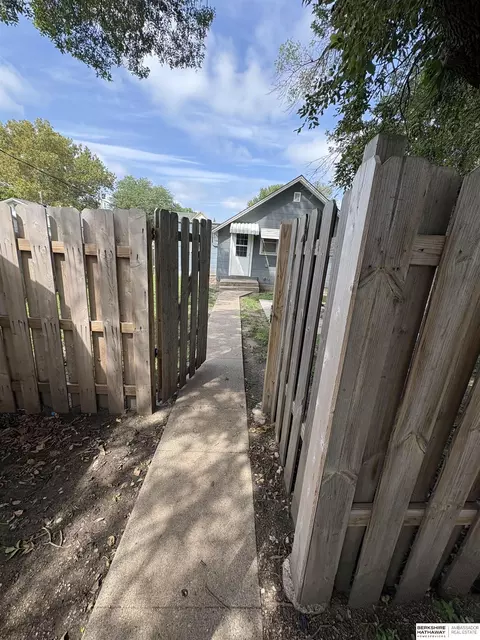 Exterior - 503 E Grant St, Hooper, NE 68031 photo 6 of 8