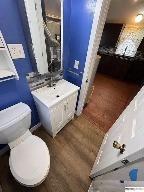 Bath - 503 E Grant St, Hooper, NE 68031 photo 2 of 2