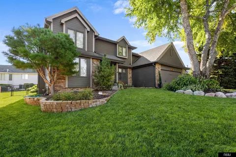 4315 S 153rd St, Omaha, NE 68137