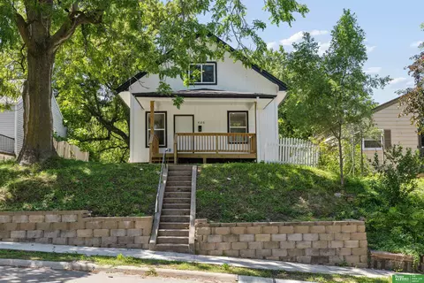 4126 N 43 St, Omaha, NE 68111