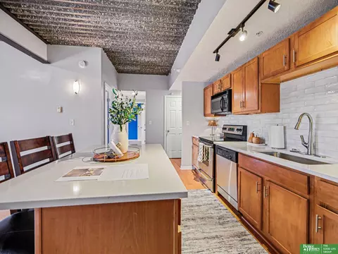 105 N 31st Ave #501, Omaha, NE 68131