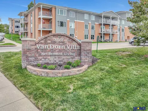 3001 S 51st Street Ct #414, Lincoln, NE 68506
