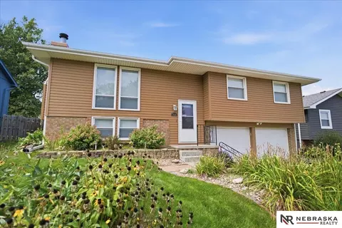 7018 Audrey St, Omaha, NE 68138