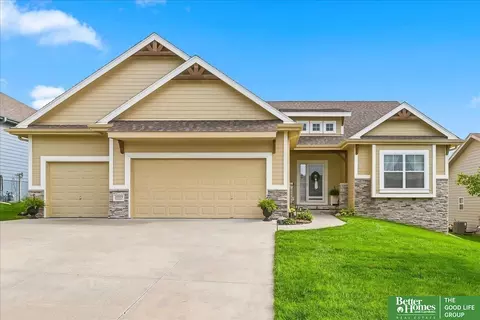 16859 Virginia St, Omaha, NE 68136