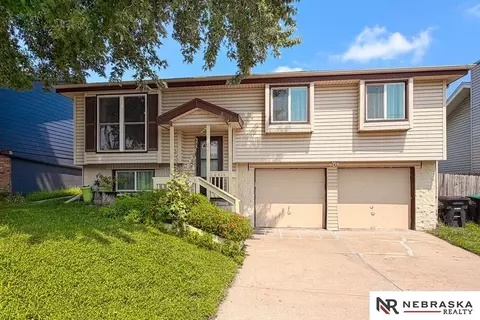 10424 Laurel Ave, Omaha, NE 68134