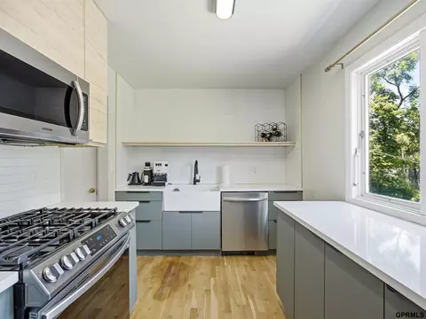 6622 Lafayette Ave, Omaha, NE 68132
