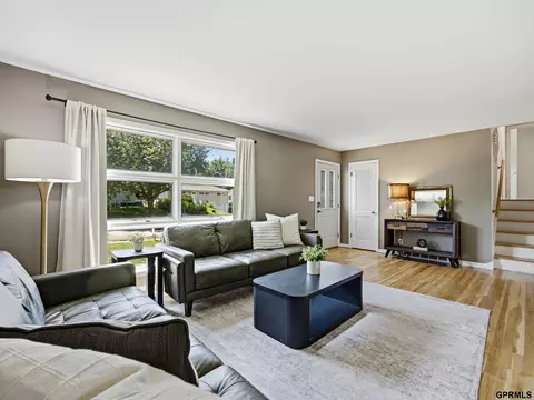 6622 Lafayette Ave, Omaha, NE 68132