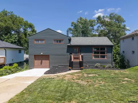 6622 Lafayette Ave, Omaha, NE 68132