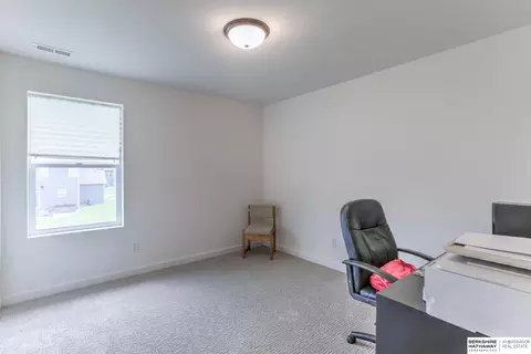 Bedroom - 16909 Daniel St, Bennington, NE 68007 photo 3 of 5