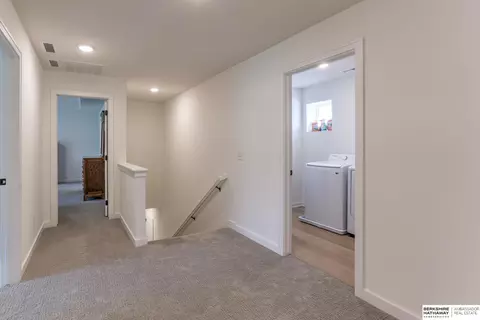 Entry Way - 16909 Daniel St, Bennington, NE 68007 photo 4 of 4