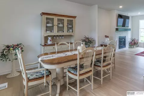 Dining - 16909 Daniel St, Bennington, NE 68007 photo 3 of 3