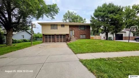 14420 Eastbourne St, Waverly, NE 68462