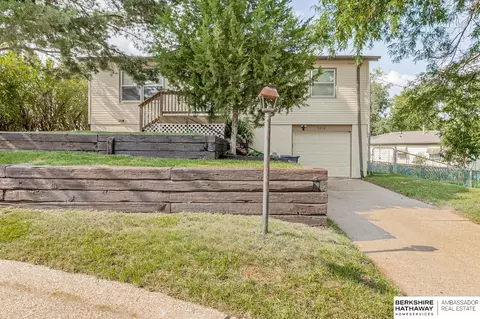 1210 Sunny Ln, Bellevue, NE 68005