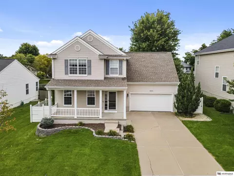 16313 Sherwood Ave, Omaha, NE 68116