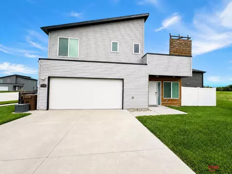 4848 N 36th St, Lincoln, NE 68504