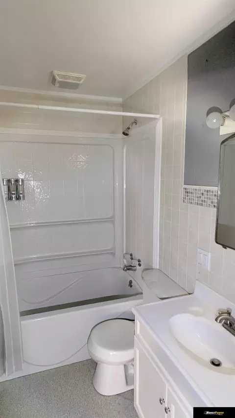 Bath - 1801 S 4 St, Beatrice, NE 68310 photo 1 of 2