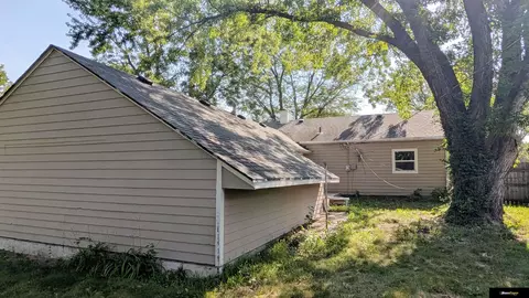 Exterior - 1801 S 4 St, Beatrice, NE 68310 photo 3 of 3
