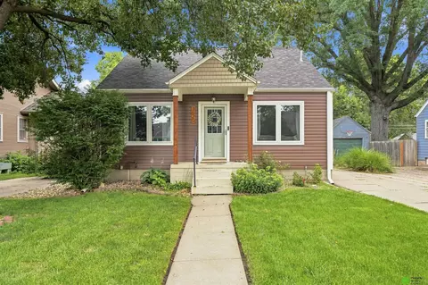3620 Everett St, Lincoln, NE 68506