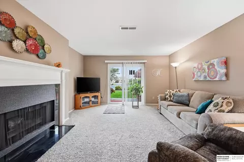 12727 W Dodge Rd #109A, Omaha, NE 68154