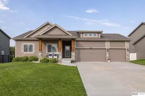 6009 George B Lake Pkwy, Elkhorn, NE 68022