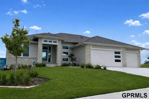 12043 S 45th Ave, Bellevue, NE 68123