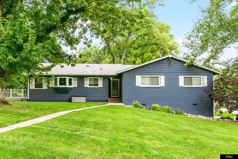 2135 Mullen Rd, Omaha, NE 68124