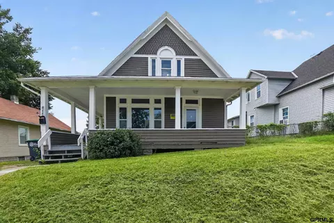 4215 Grant St, Omaha, NE 68111