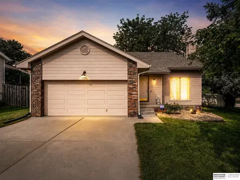 7006 Audrey St, Omaha, NE 68138