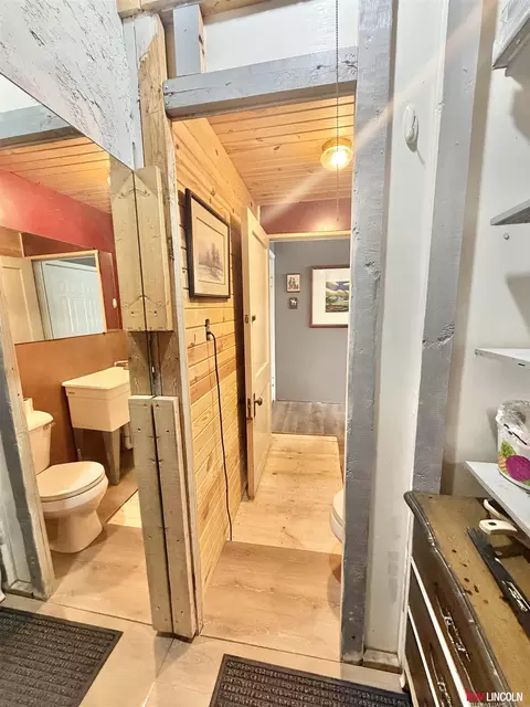 Bath - 420 Elm St, Gresham, NE 68367 photo 4 of 4