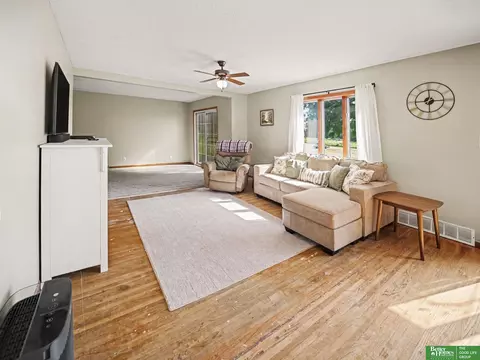 Living - 5042 E Sargent Rd, Beatrice, NE 68310 photo 3 of 4