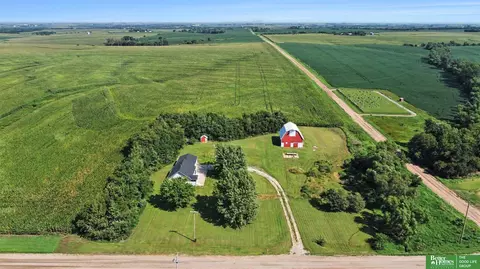 View/Area - 5042 E Sargent Rd, Beatrice, NE 68310 photo 1 of 10