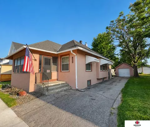 4826 Adams St, Lincoln, NE 68504
