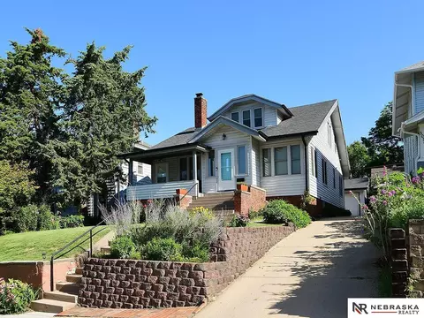 5022 Izard St, Omaha, NE 68132