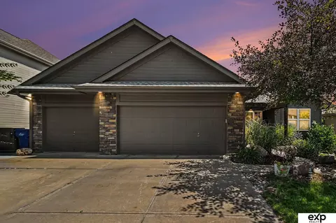 2003 S 198 St, Omaha, NE 68130