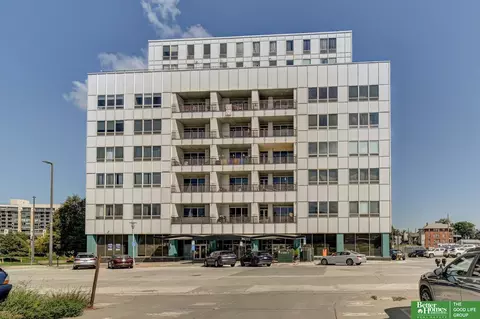 3000 Farnam St #9E, Omaha, NE 68131