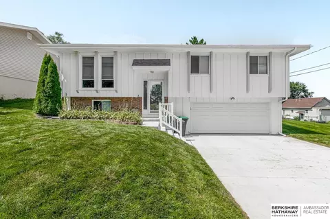 2238 N 204th Ter, Elkhorn, NE 68022