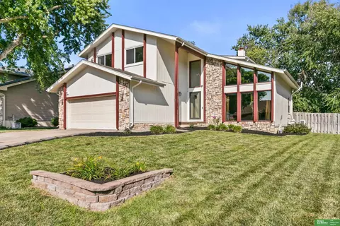 7013 S 140th Ave, Omaha, NE 68138