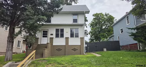 2725 S 20 St, Omaha, NE 68108