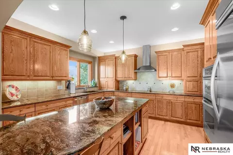 Kitchen - 17618 Colonial Ave, Omaha, NE 68136 photo 3 of 6