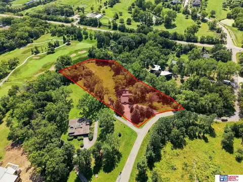 4130 Taliesin Dr, Lincoln, NE 68520