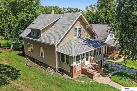 4640 Izard St, Omaha, NE 68132