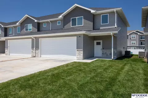 2600 W B St, Lincoln, NE 68522
