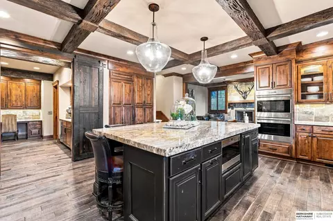Kitchen - 20709 Cedar Heights Cir, Springfield, NE 68059 photo 6 of 15