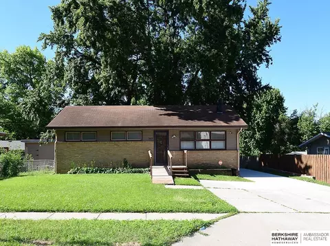 5609 Taylor St, Omaha, NE 68104