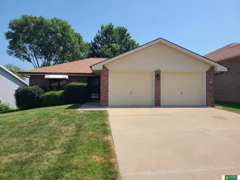 5644 Enterprise Dr, Lincoln, NE 68521