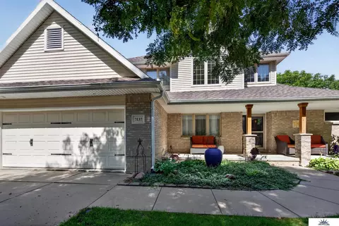 7137 Beaver Hollow Cir, Lincoln, NE 68516