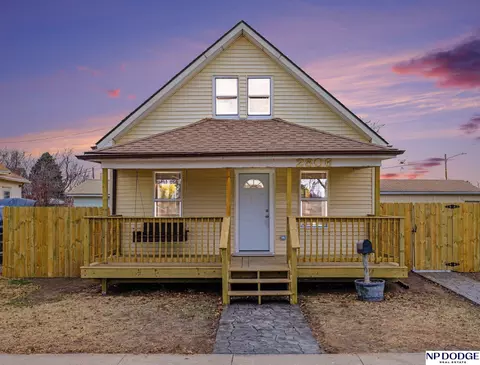 2806 Mormon St, Omaha, NE 68112
