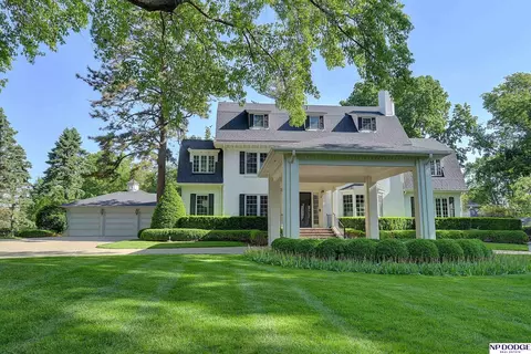 401 Fairacres Rd, Omaha, NE 68132