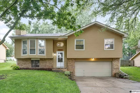 5420 N 128 St, Omaha, NE 68164
