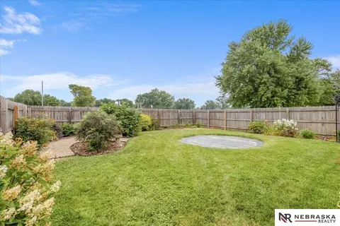 Exterior - 402 7th St, Waterloo, NE 68069 photo 9 of 9